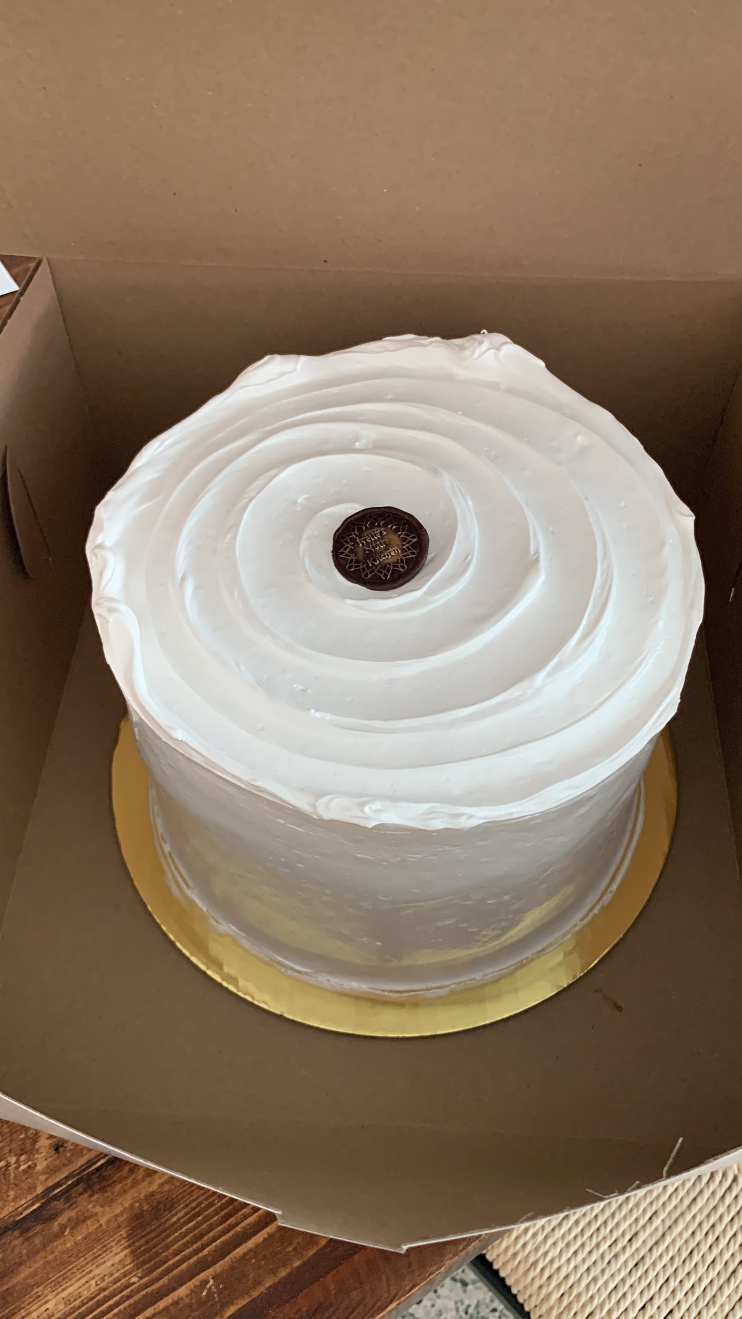 Birthday Cake (Merengue cover cake )